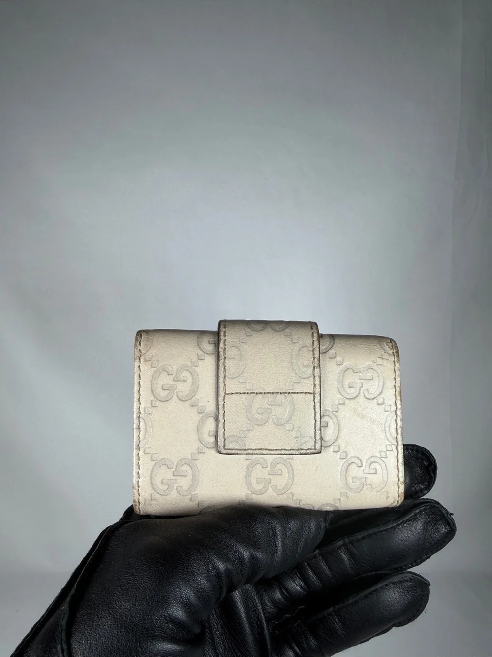 Authentic Gucci Cream GG Monogram Wallet with Gold Heart